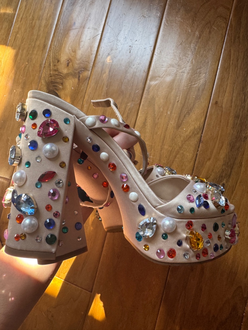 NWT Gianni Bini Calvan Jewel Ornamented Platform Dress Sandals Sz 7 - Picture 7 of 8